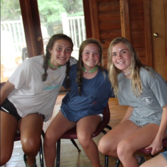 Meet your Posher, Caroline - Picture 1 of 1